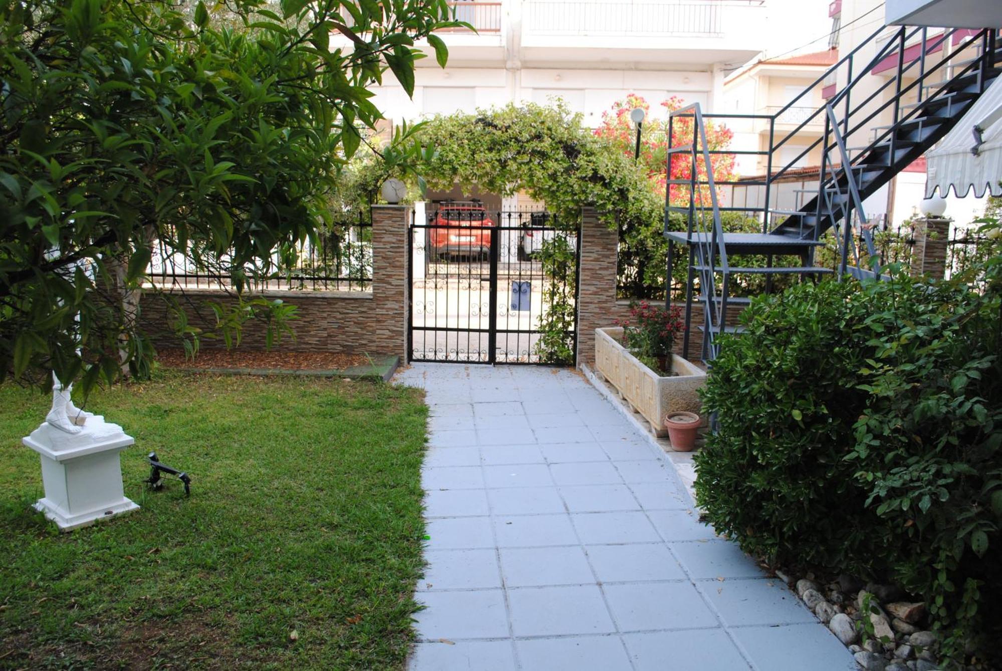 Artemis Apartments Paralia Dionysiou Dış mekan fotoğraf