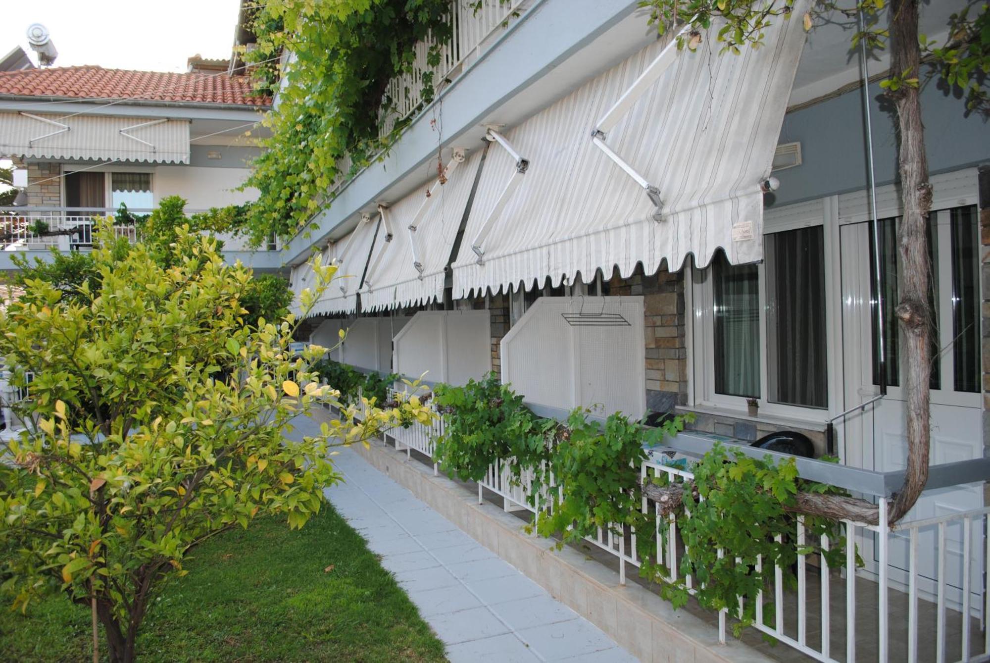 Artemis Apartments Paralia Dionysiou Dış mekan fotoğraf