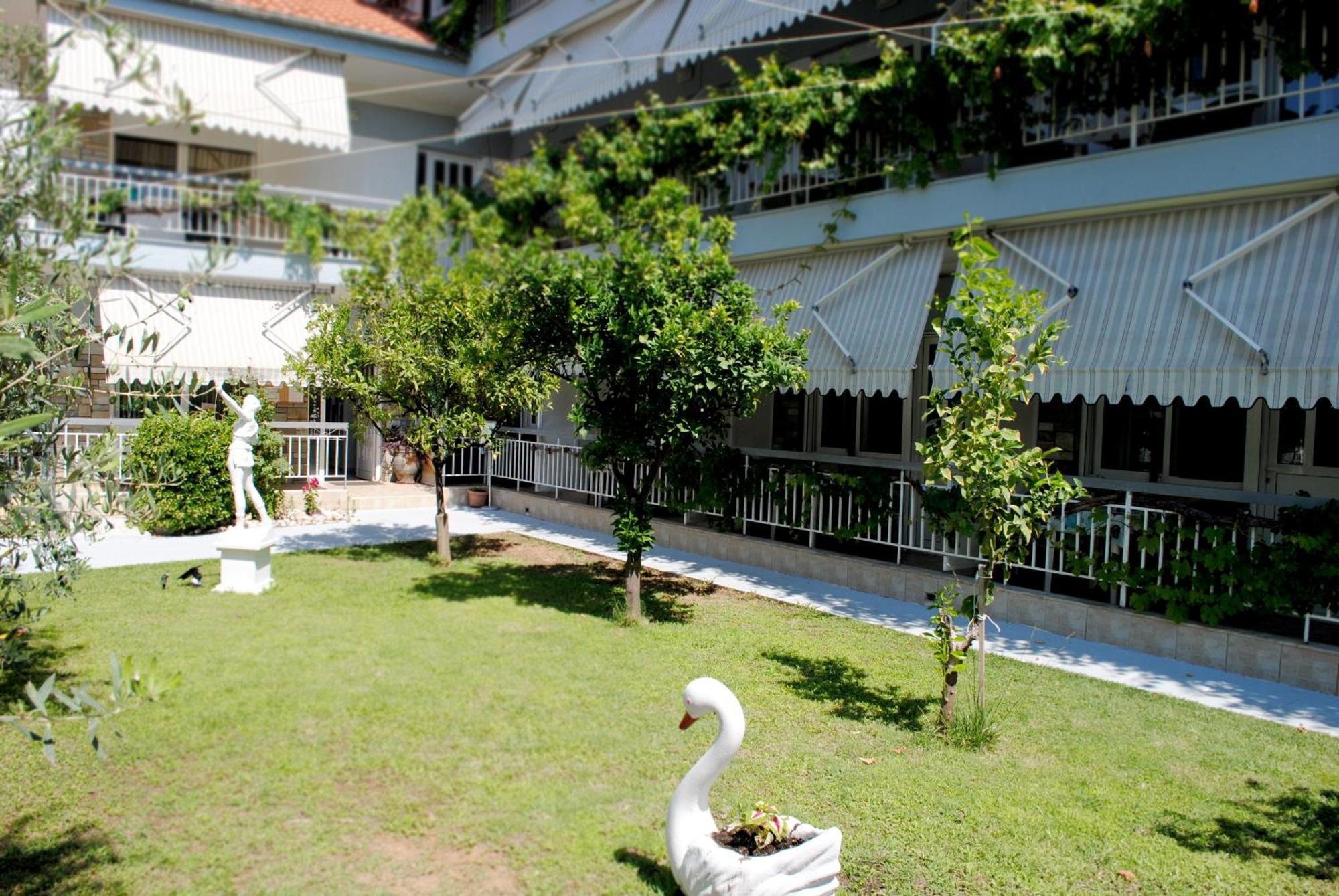 Artemis Apartments Paralia Dionysiou Dış mekan fotoğraf